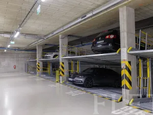 Pronájem bytu 2+kk, Praha - Žižkov, V domově, 50 m2