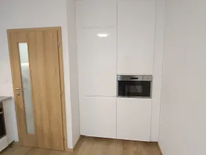 Pronájem bytu 3+kk, Praha - Vršovice, Taškentská, 57 m2