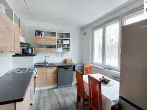 Pronájem bytu 2+1, Cheb, Stavbařů, 63 m2