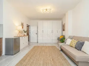 Prodej bytu 1+kk, Kralupy nad Vltavou - Lobeček, nám. Mládežníků, 27 m2