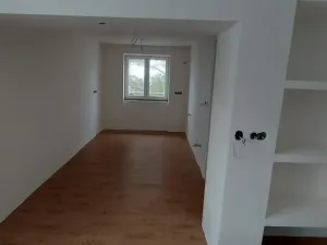 Prodej bytu 2+1, Kladno - Kročehlavy, Otevřená, 63 m2