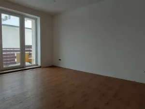 Prodej bytu 2+1, Kladno - Kročehlavy, Otevřená, 63 m2