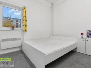 Pronájem bytu 4+1, Uherské Hradiště, náměstí Republiky, 92 m2