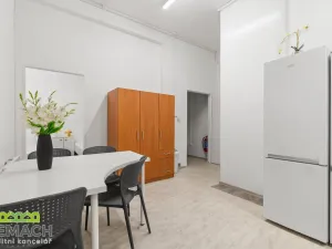 Pronájem bytu 4+1, Uherské Hradiště, náměstí Republiky, 92 m2