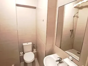 Pronájem bytu 1+kk, Praha - Radotín, Vrážská, 28 m2