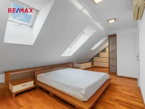 Prodej bytu 3+kk, Praha - Holešovice, Dobrovského, 107 m2