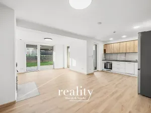 Pronájem bytu 2+kk, Jihlava, Na Nivách, 66 m2