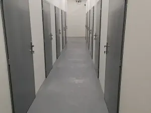 Pronájem skladu, Praha - Řepy, Skuteckého, 8 m2