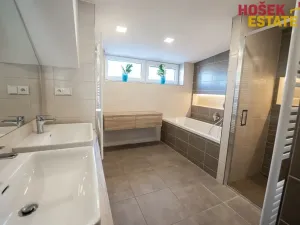 Prodej rodinného domu, Ochoz u Brna, Pod Skalkou, 156 m2