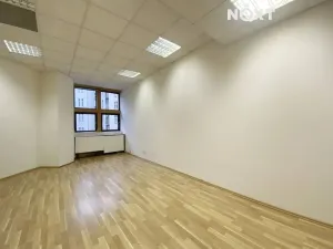 Pronájem kanceláře, Praha - Nové Město, Na Moráni, 114 m2