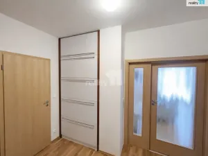 Pronájem bytu 2+kk, Praha - Jinonice, Hlubocká, 72 m2