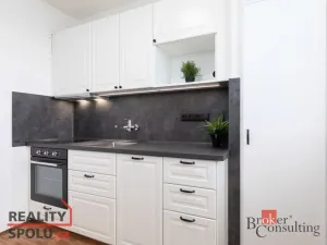 Pronájem bytu 1+1, Ostrava - Zábřeh, Výškovická, 37 m2