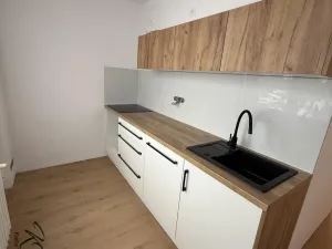 Prodej bytu 2+1, Vsetín, Luh, 54 m2