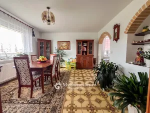 Prodej rodinného domu, Dyjákovičky, 189 m2