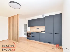 Prodej bytu 1+kk, Praha - Dolní Chabry, Ústecká, 31 m2