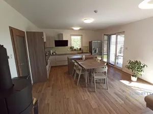 Pronájem rodinného domu, Vyžlovka, U Pískovny, 142 m2
