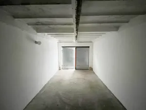 Pronájem garáže, Újezdeček, 20 m2