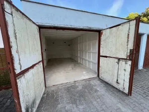 Pronájem garáže, Mladá Boleslav, Jana Augusty, 18 m2