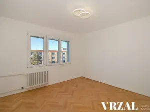 Prodej bytu 3+1, Plzeň, Smrková, 66 m2