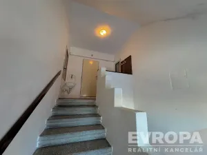 Prodej rodinného domu, Plzeň - Doubravka, Na Dlouhých, 200 m2