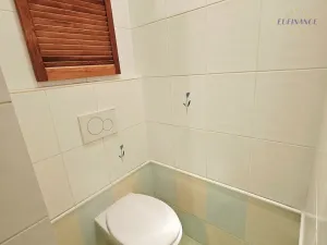 Prodej bytu 2+1, Kralupy nad Vltavou - Lobeček, nám. Mládežníků, 53 m2