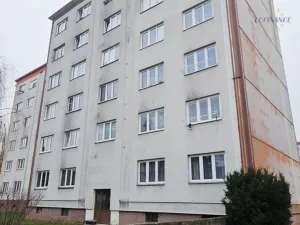 Pronájem bytu 2+1, Kralupy nad Vltavou - Lobeček, nám. Mládežníků, 53 m2