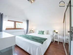 Pronájem rodinného domu, Mochov, Na Zátiší, 183 m2