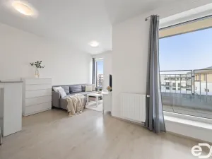 Prodej bytu 2+kk, Hradec Králové, Antonína Petrofa, 39 m2