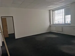Pronájem obchodního prostoru, Hradec Králové, Vážní, 17 m2