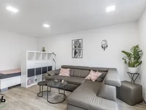 Prodej bytu 2+1, Frýdek-Místek, Fibichova, 56 m2
