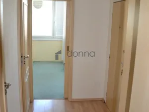 Pronájem bytu 2+kk, Praha, Tajovského, 69 m2