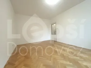 Prodej bytu 3+1, Jeseník, Dukelská, 78 m2