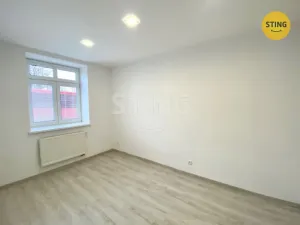 Pronájem bytu 2+1, Opava - Předměstí, náměstí Svaté Trojice, 57 m2