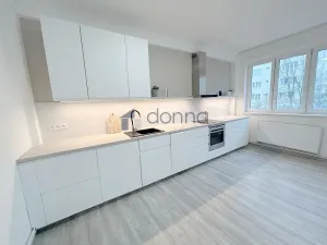 Pronájem bytu 2+kk, Praha, Neveklovská, 45 m2