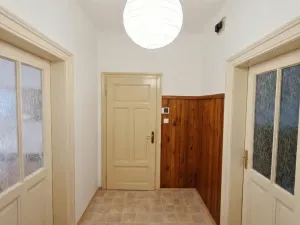 Prodej rodinného domu, Dobrovice, Palackého náměstí, 300 m2