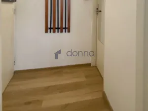 Pronájem bytu 1+kk, Praha, Slezská, 29 m2