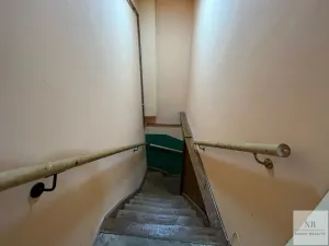 Pronájem bytu 2+kk, Karlovy Vary, Závodu míru, 68 m2