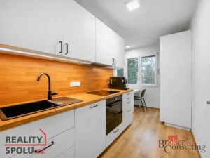 Prodej bytu 2+1, Plzeň - Lobzy, Ke Kukačce, 54 m2