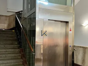 Pronájem kanceláře, Praha, Washingtonova, 214 m2