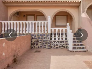 Prodej rodinného domu, Grand Alacant, Santa Pola , Alicante, Costa Blanca, Španělsko, 95 m2