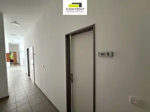 Pronájem skladu, Praha - Hostivař, Průmyslová, 2695 m2