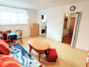 Pronájem bytu 1+1, Valašské Meziříčí - Krásno nad Bečvou, Na Příkopě, 35 m2