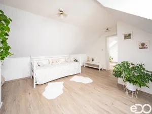 Prodej rodinného domu, Kostomlátky, 5. května, 176 m2