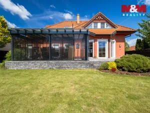 Prodej rodinného domu, Veltrusy, U Stadionu, 180 m2