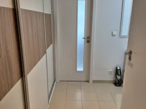 Prodej bytu 2+kk, Kladno - Kročehlavy, Na růžovém poli, 42 m2