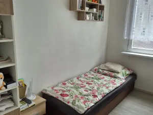 Prodej bytu 2+kk, Kladno - Kročehlavy, Na růžovém poli, 42 m2