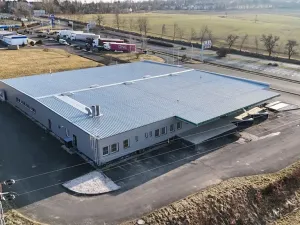 Pronájem výrobních prostor, Cheb, 2435 m2
