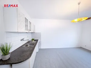 Prodej bytu 1+kk, Pardubice, Sokolovská, 29 m2