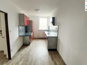 Pronájem bytu 2+1, Cheb, Komenského, 75 m2