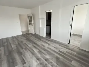 Pronájem bytu 2+1, Praha - Vršovice, Uzbecká, 56 m2